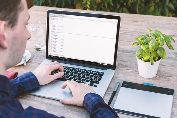Création de site web : solutions sur mesure pour votre succès